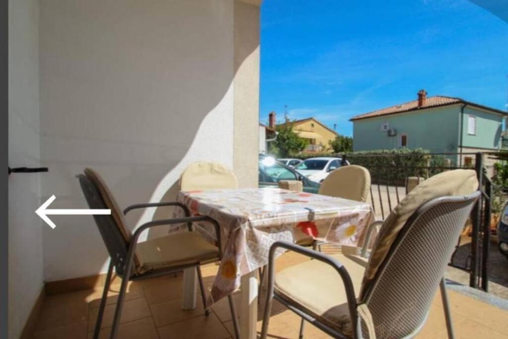 Pet Friendly Apartment Murvi 50 Novigrad  Bagian luar foto