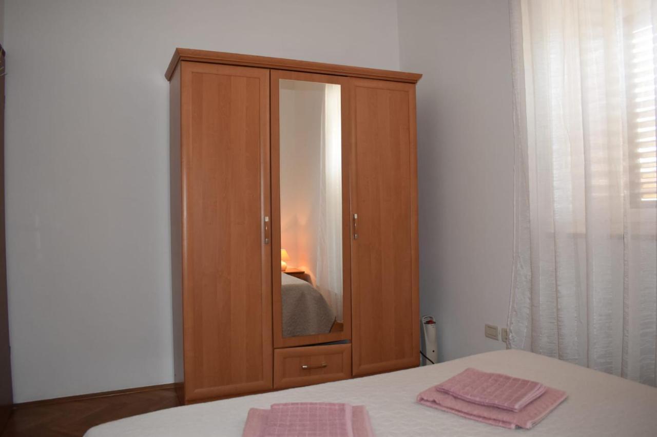 Pet Friendly Apartment Murvi 50 Novigrad  Bagian luar foto